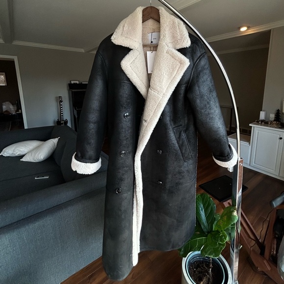 MANGO Oversized Faux Shearling coat size XS - Picture 6 of 8